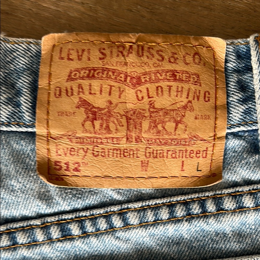 Levi's Blue Jean Shorts with Frayed Hem - Picture 3 of 4